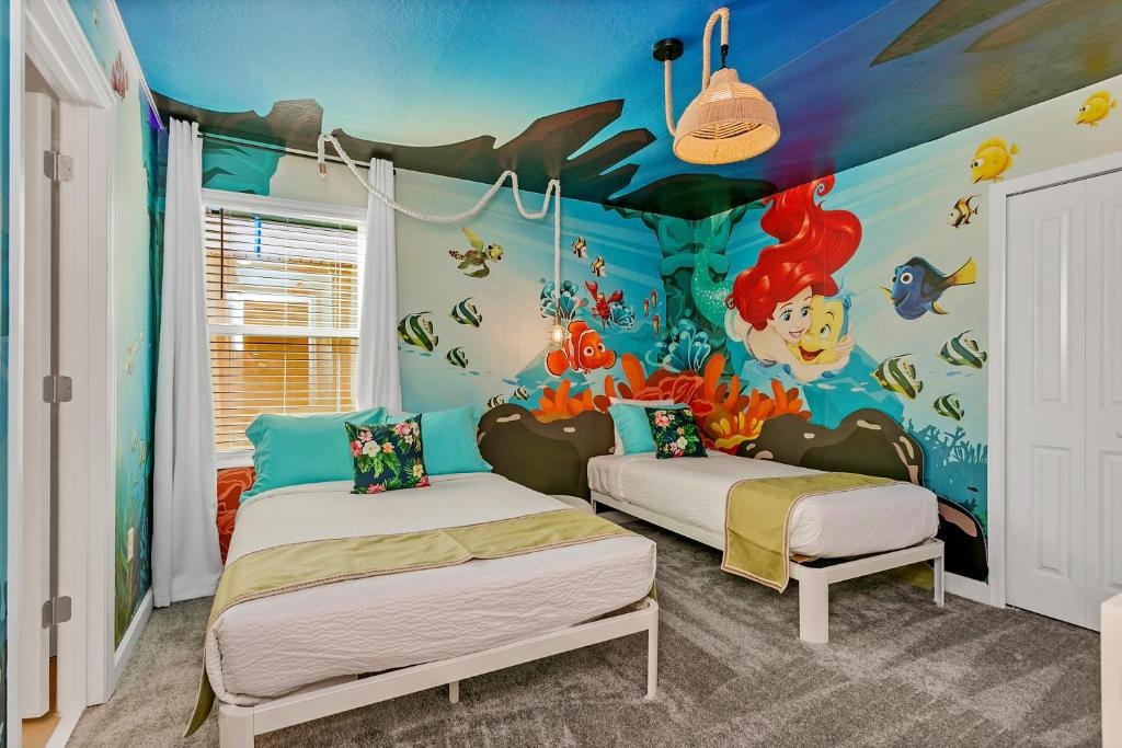 9 bedroom vacation house at Storey Lake - Image 40