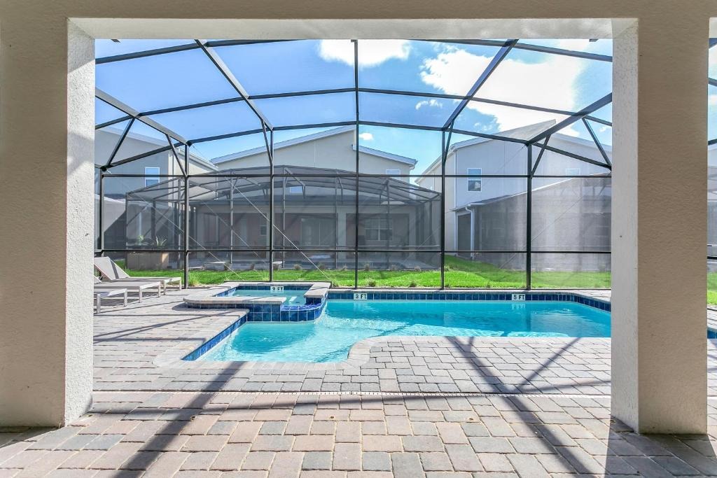 9 bedroom vacation house at Storey Lake - Image 45