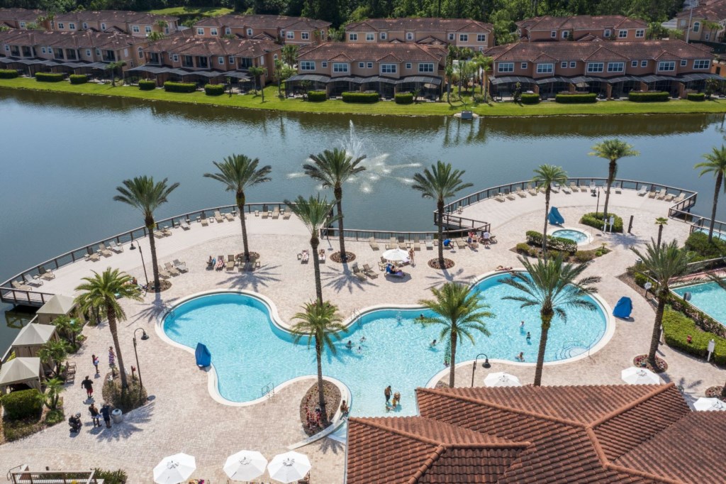5716 Delorean Drive, 3-bedroom vacation townhouse at Regal Oaks in Kissimmee, FL — photo 41 of 65