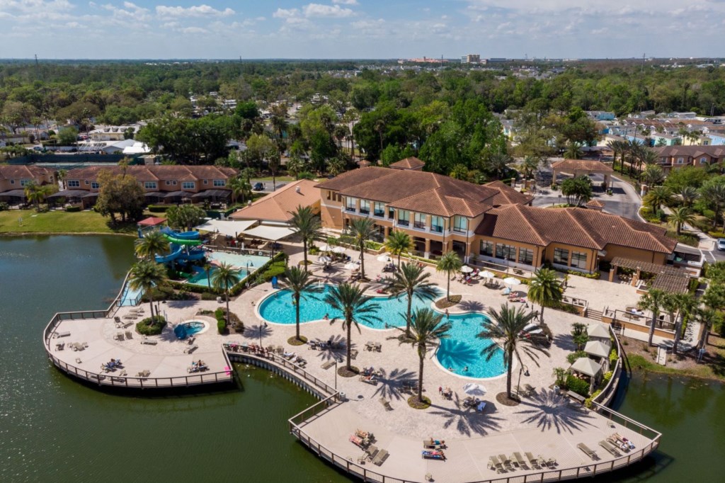 5716 Delorean Drive, 3-bedroom vacation townhouse at Regal Oaks in Kissimmee, FL — photo 37 of 65