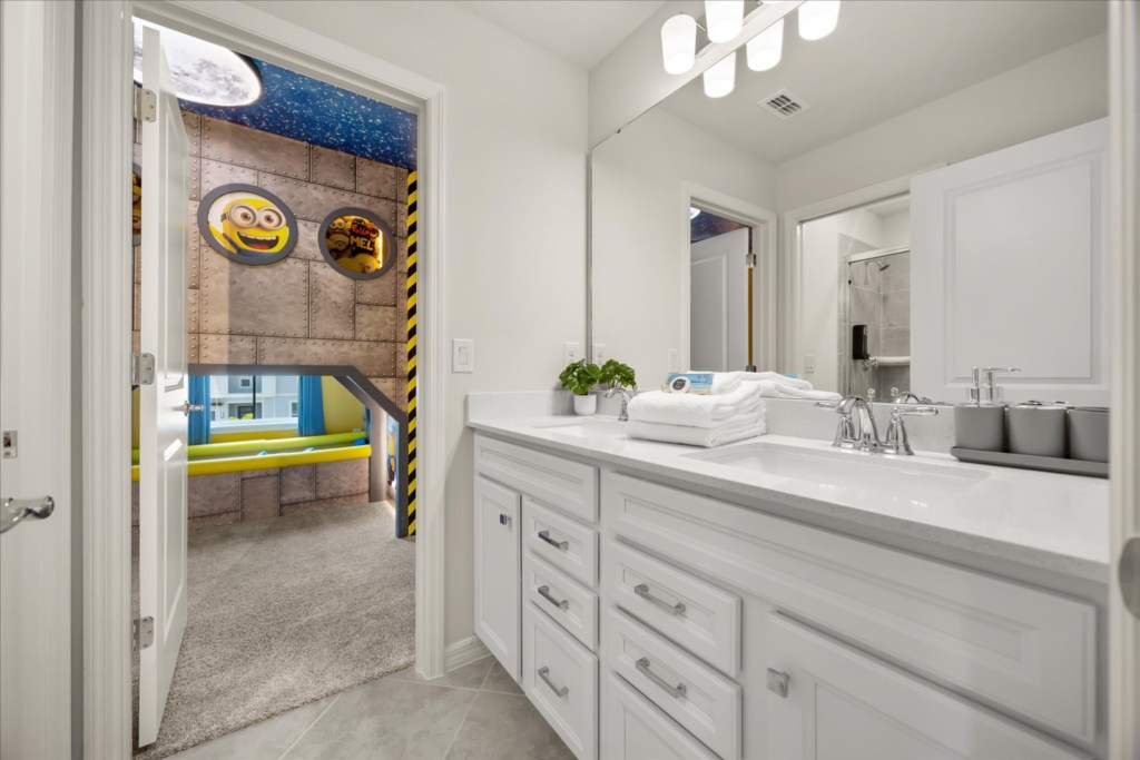 Bathroom — 15922 Cape Coral Loop, photo 69 of 115