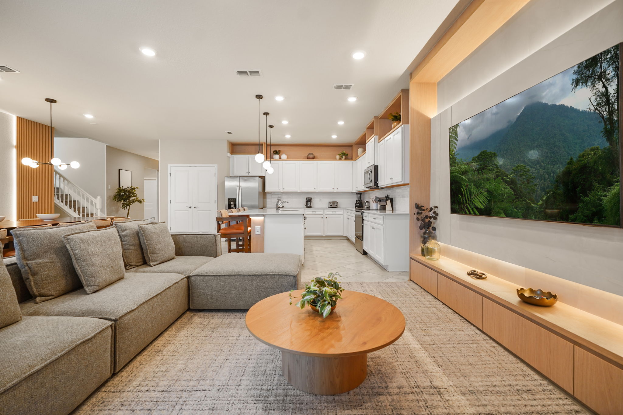 Living Room — 15922 Cape Coral Loop, photo 9 of 115