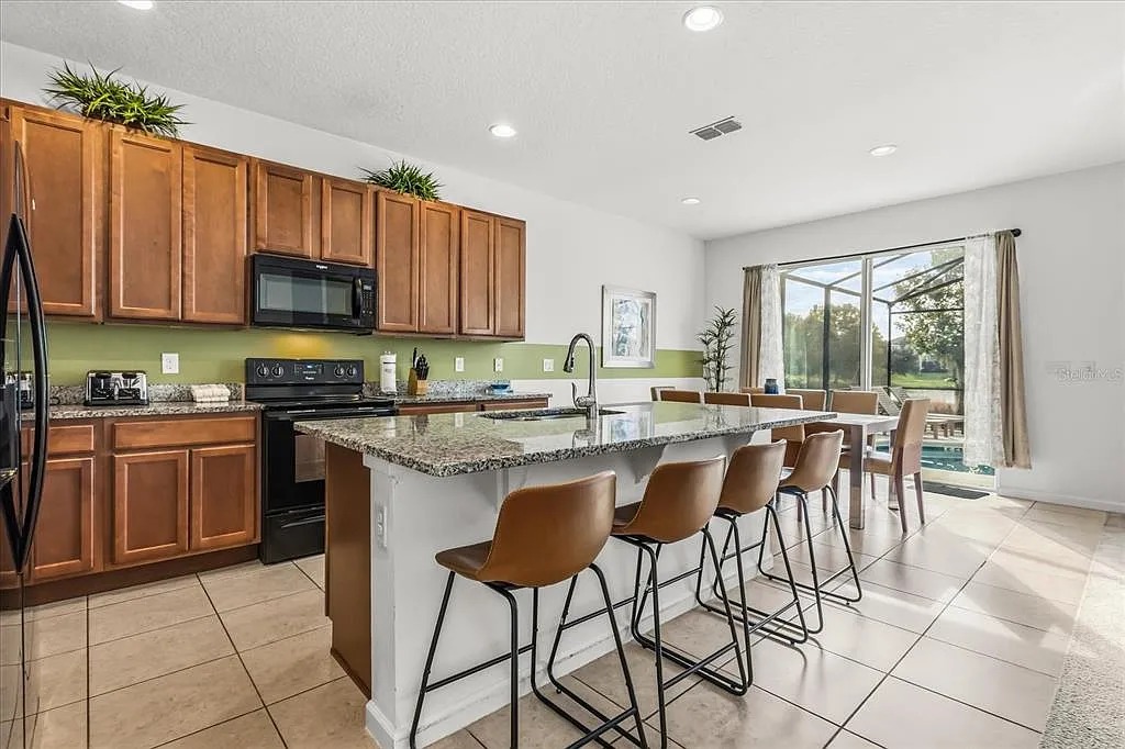 6 bedroom vacation house at Bella Vida - Image 4