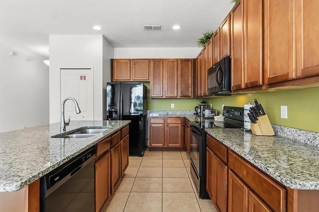 6 bedroom vacation house at Bella Vida - Image 6