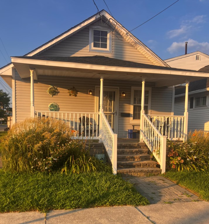 Michelle's Beach Cottage
