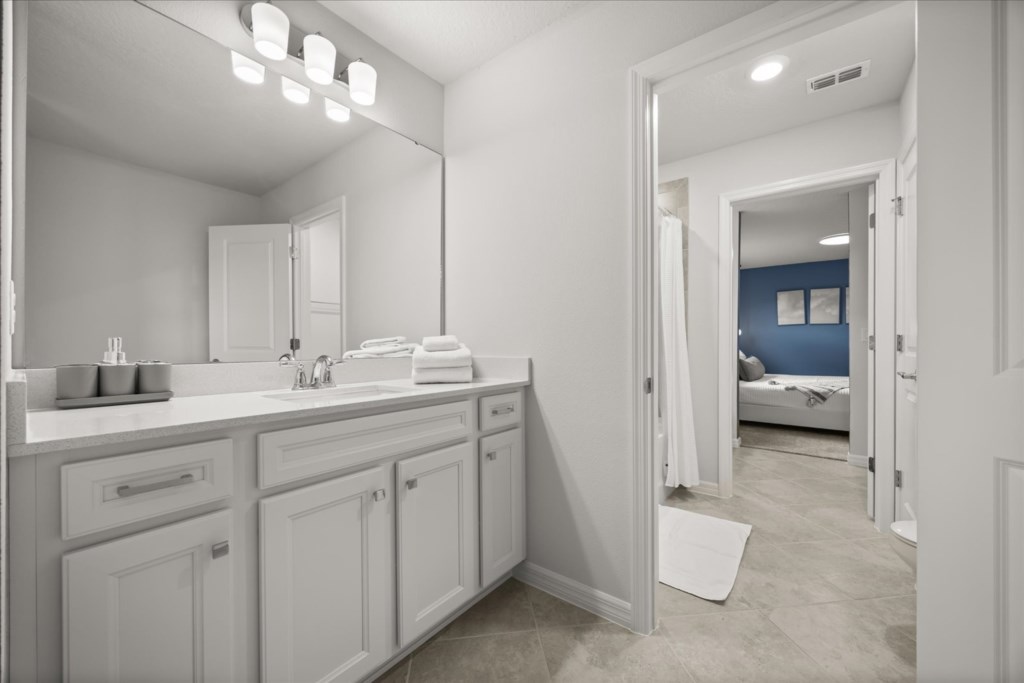8 bedroom vacation house at Windsor Cay - Image 40