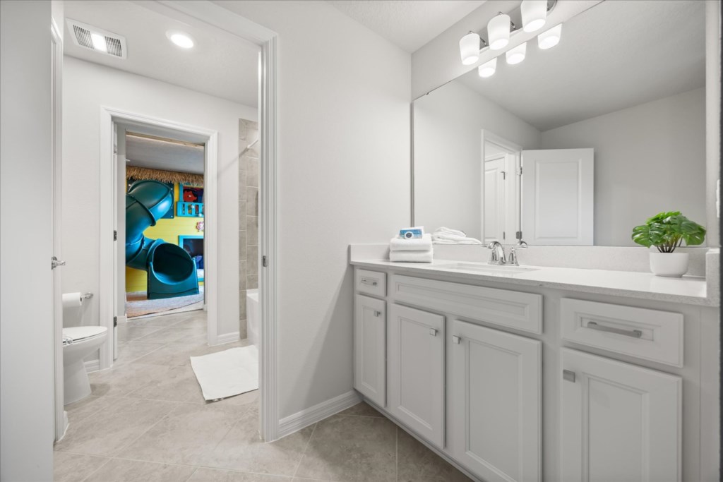 8 bedroom vacation house at Windsor Cay - Image 42
