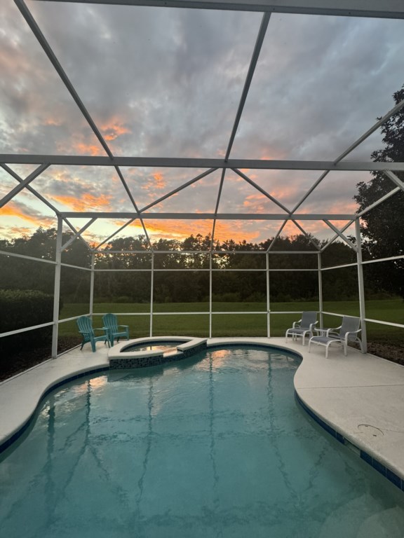 pool_sunset_2.jpeg
