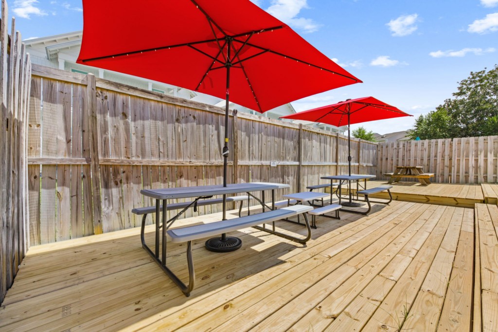 Enjoy umbrellas under the sun