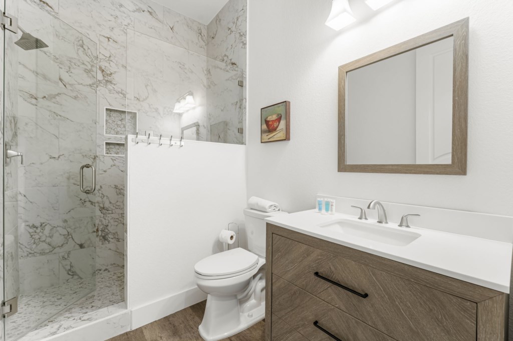 Private King Bathroom On 2nd Floor