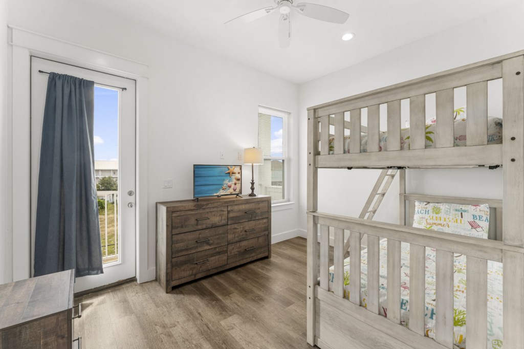 Bunk Bedroom With Three Twin Beds On 3rd Floor