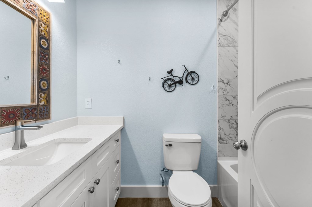 King room on level 2 with private bath