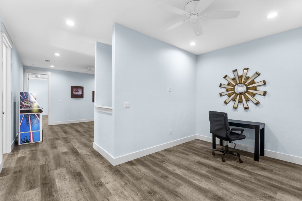 Spacious living area on level 3