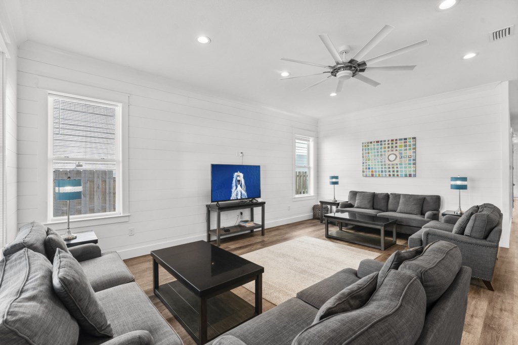 Living Area On 1st Floor