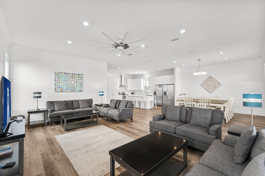 Living Area On 1st Floor