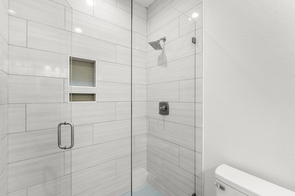 Private King Bathroom On 2nd Floor