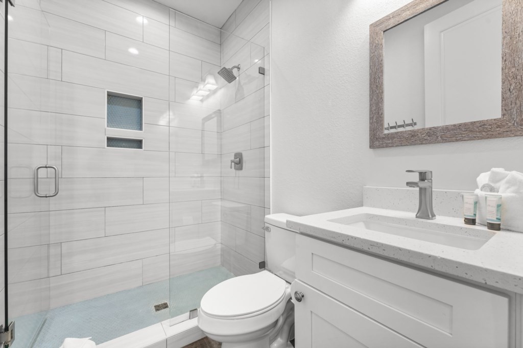 Private King Bathroom On 2nd Floor
