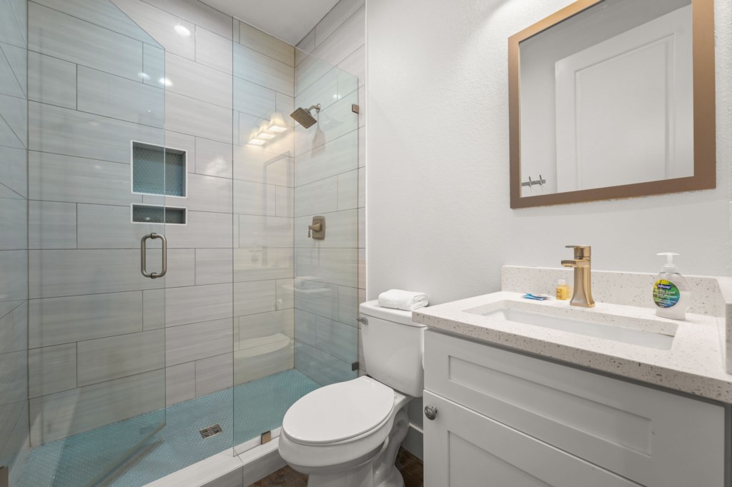 Private King Bathroom On 2nd Floor