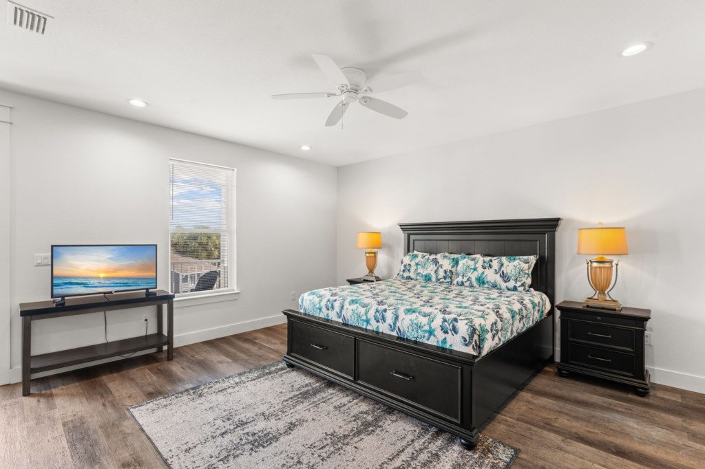 Guest Bedroom With King Bed, Three Twin Beds, and Private Bathroom On 3rd Floor