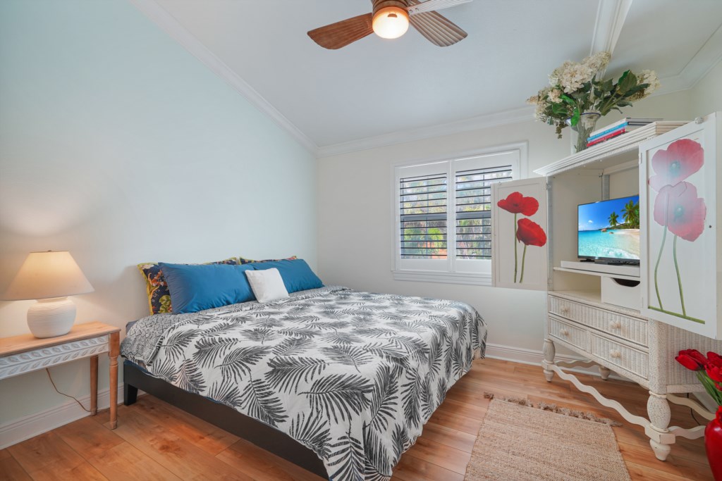 2nd Bedroom; King Bed
