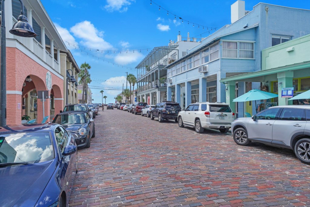 Shopping and Restaurants