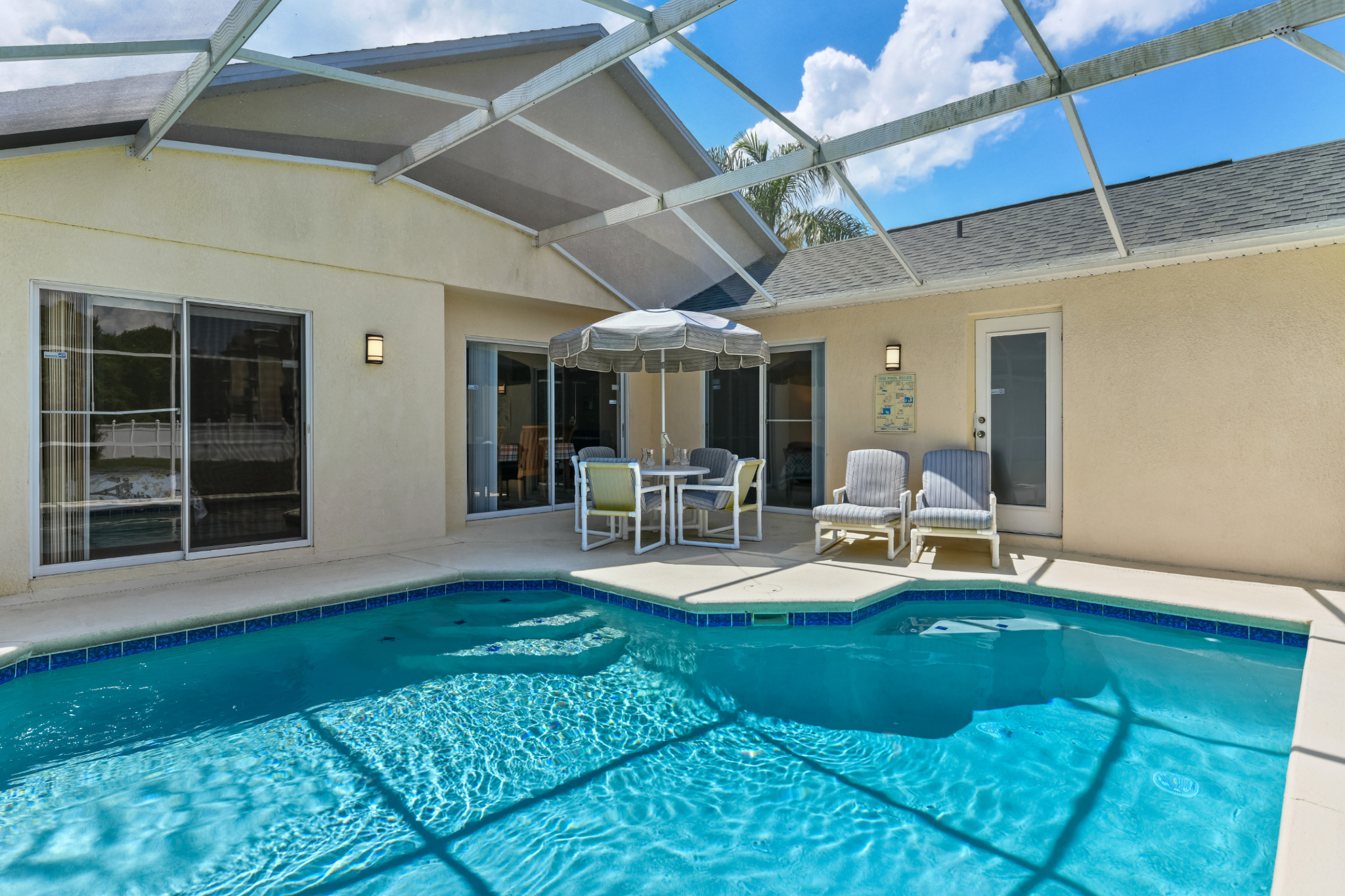 Reserve Retreat - Gated 4BR with Pool Near Disney