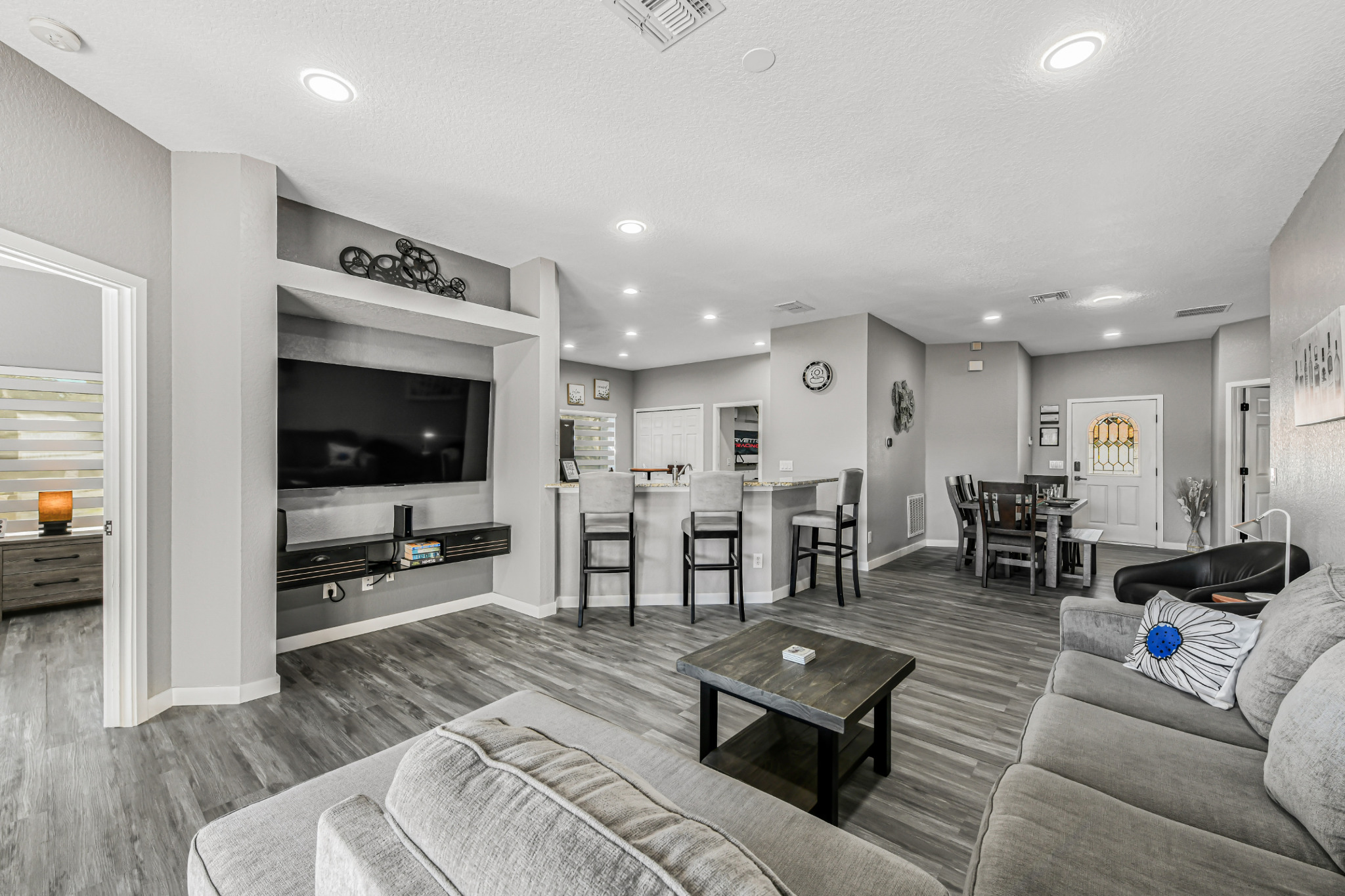 Modern 4BR South Facing Pool Home Near Disney