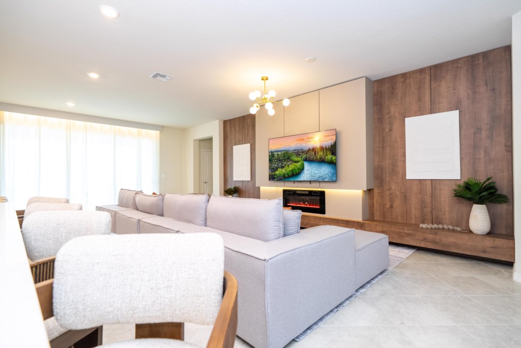 Open Floor Concept Living & Dining