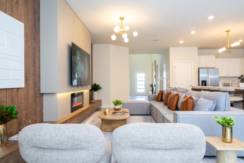 Open Floor Concept Living & Dining