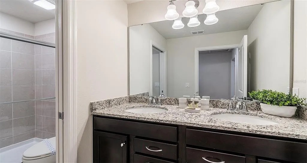 7 bedroom vacation house at Windsor Island Resort - Image 25