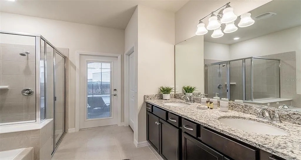 7 bedroom vacation house at Windsor Island Resort - Image 26