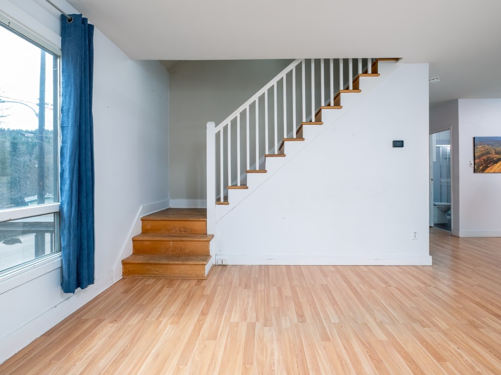 2170thompson-2025-LW-0008