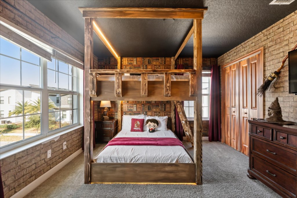 5 bedroom vacation townhouse at Storey Lake - Image 19