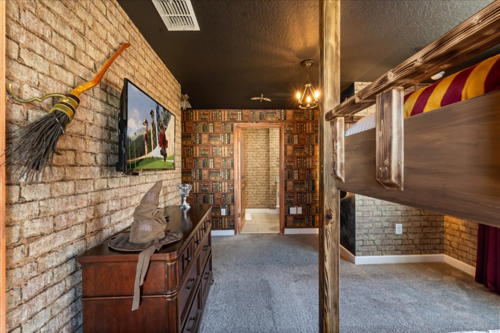 5 bedroom vacation townhouse at Storey Lake - Image 20