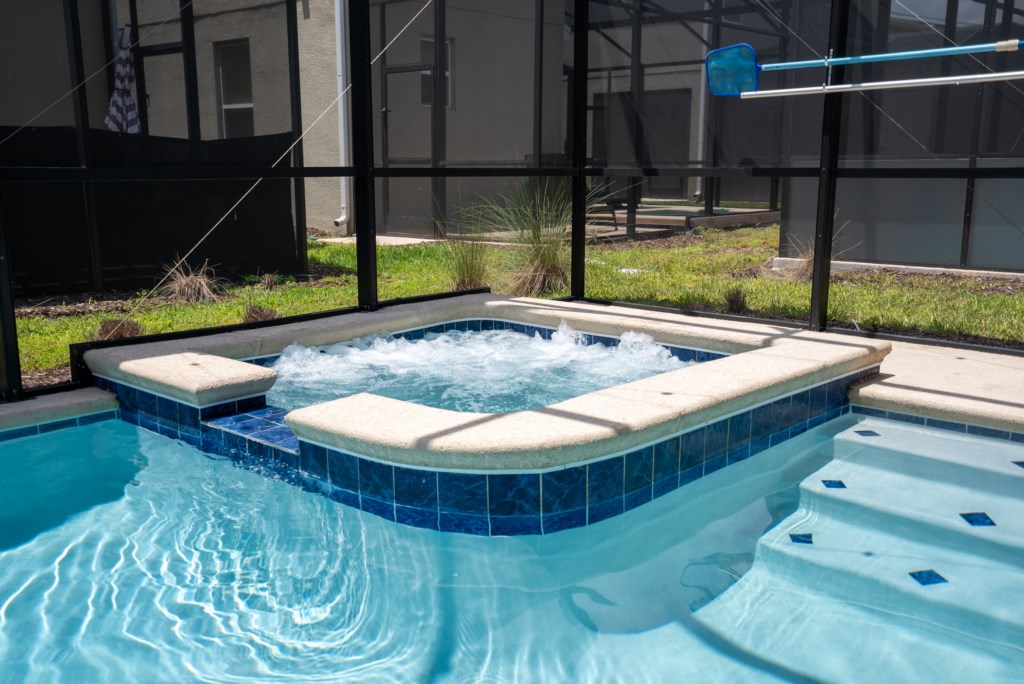 6BedroomStoreyLakeRental(100)