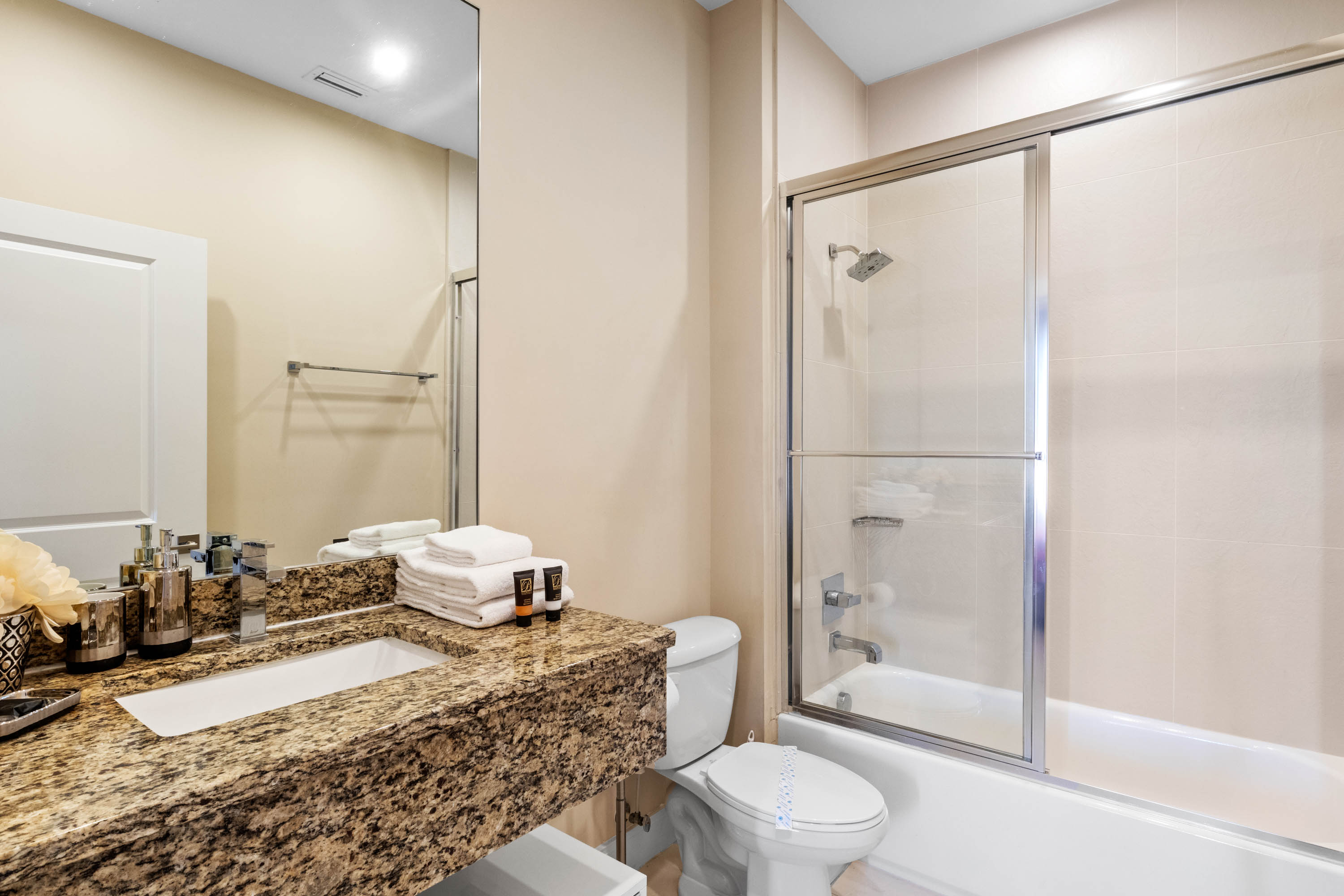 4 bedroom vacation townhouse at Magic Village Yards - Image 24