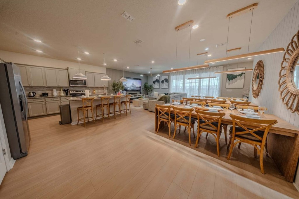 Dining area — 3024 Mahalo Drive, photo 14 of 80
