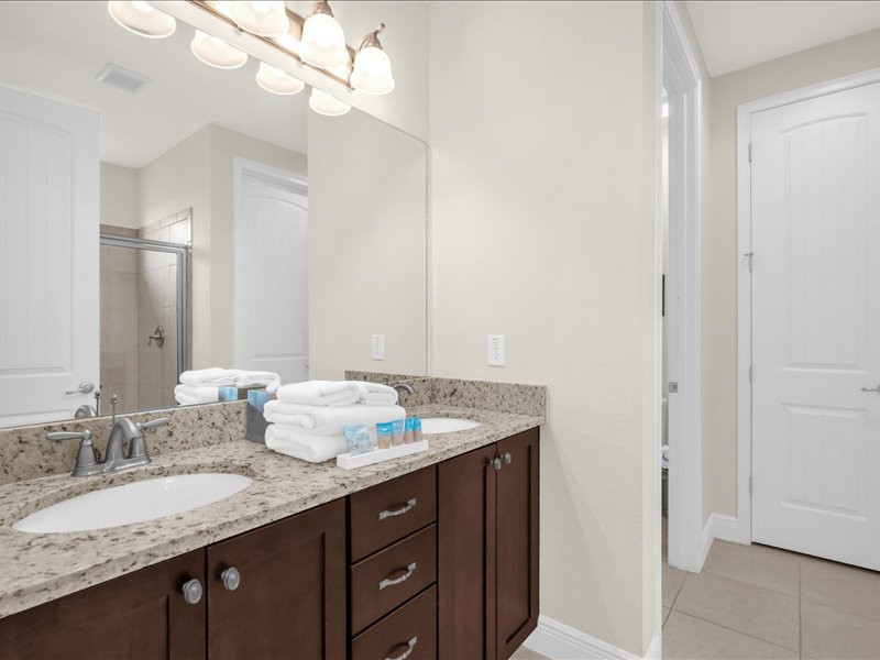 31-7501MarkerAve(39)