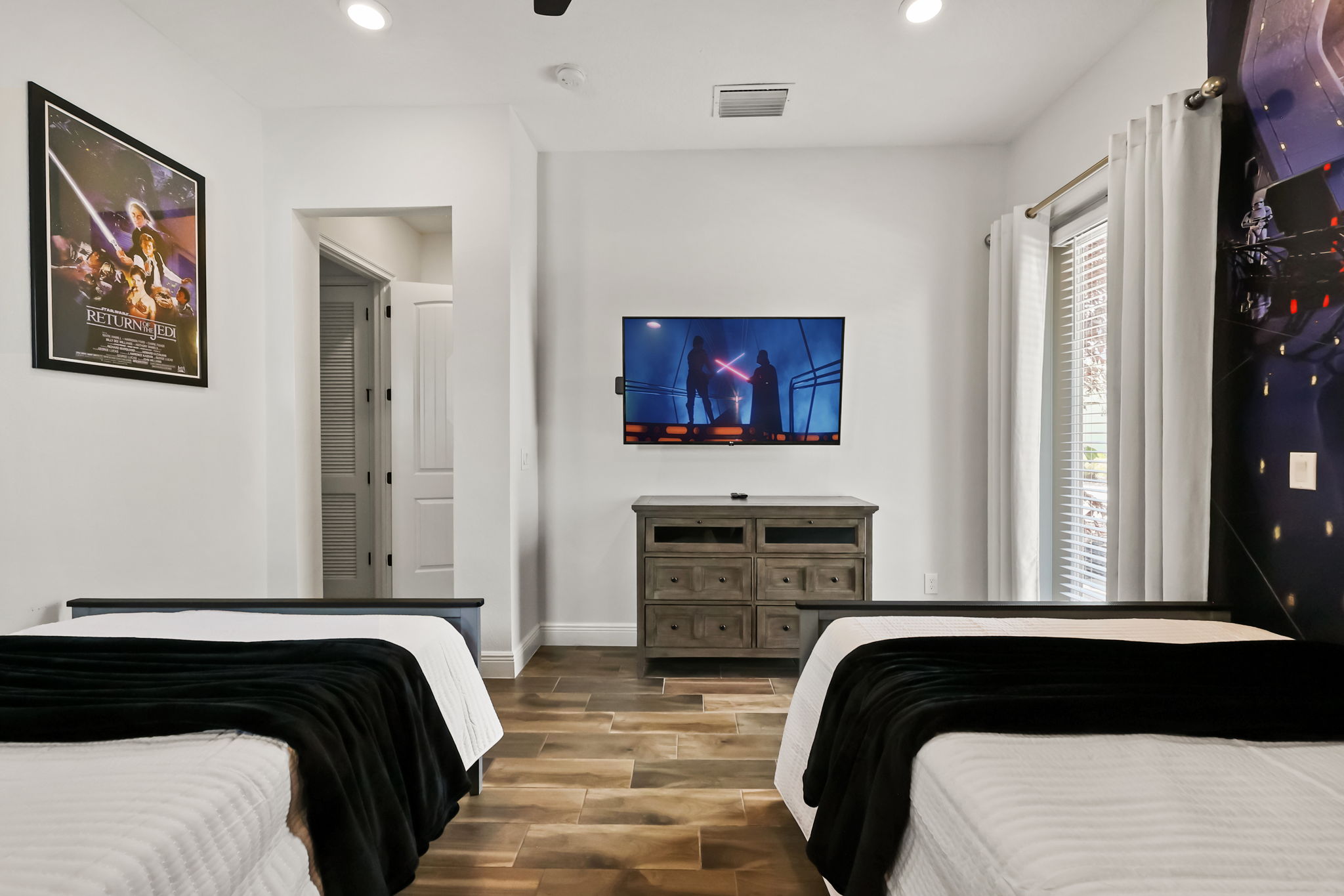 2 bedroom vacation house at Margaritaville Resort Orlando - Image 17