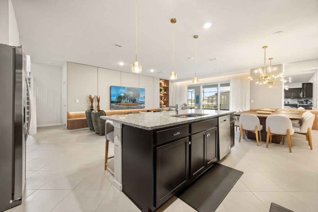 Kitchen — 16248 Saint Kitts Circle, photo 12 of 110