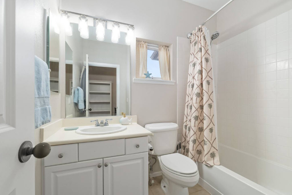 Bathroom2