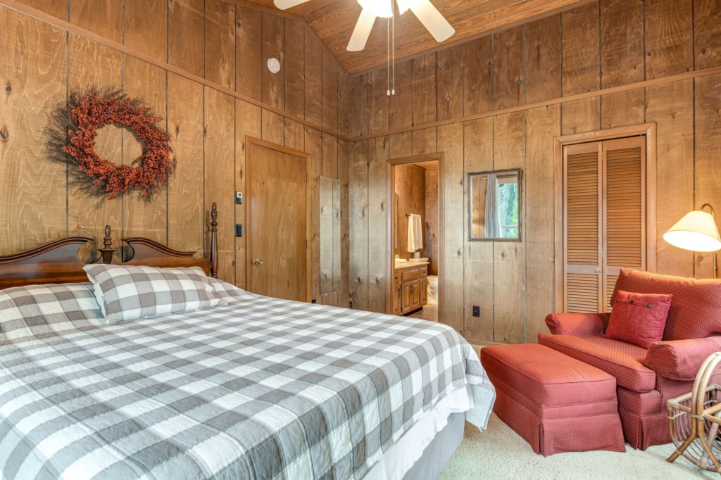 14-web-or-mls-792-mcdaris-loop-dr