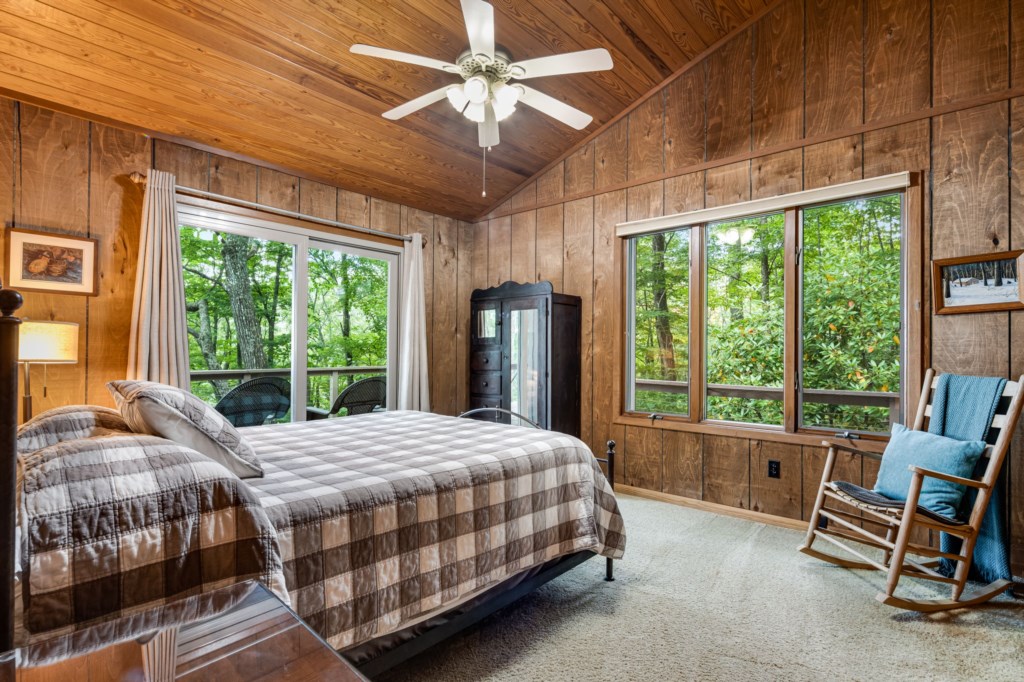 16-web-or-mls-792-mcdaris-loop-dr