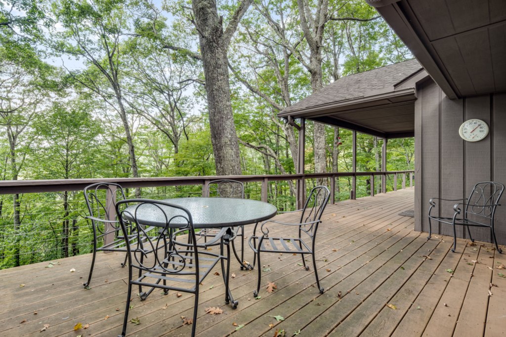 36-web-or-mls-792-mcdaris-loop-dr