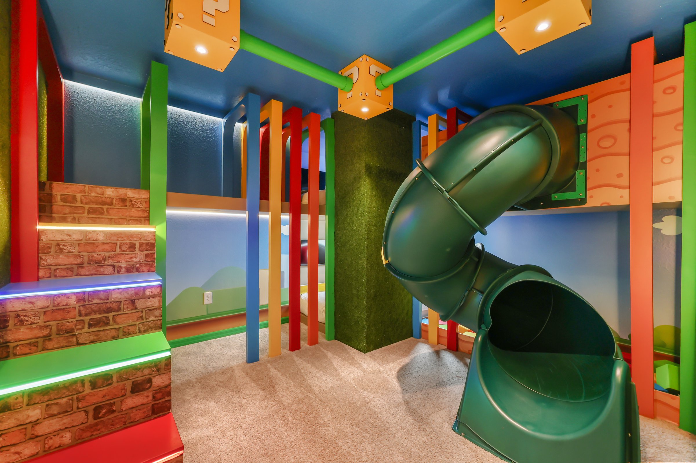 Super Mario - themed bedroom — 15794 Cape Coral Loop, 7-bedroom vacation home at Windsor Cay in Clermont, FL