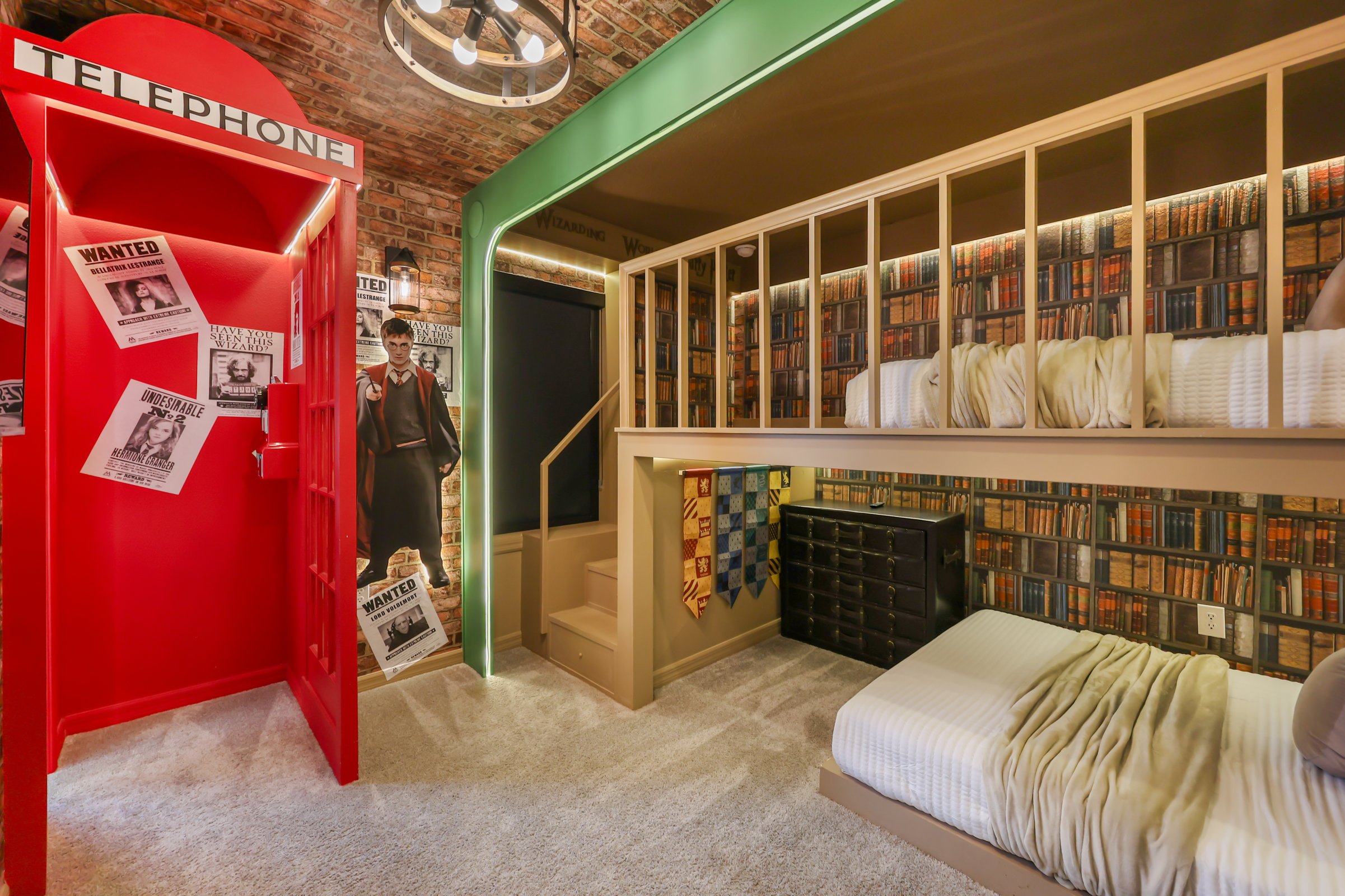 Harry Potter - themed bedroom — 15794 Cape Coral Loop, photo 28 of 87