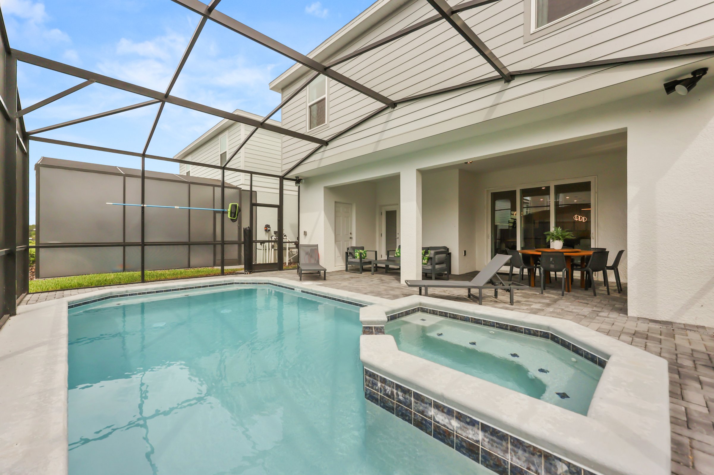Private pool & spa — 15794 Cape Coral Loop, photo 33 of 87