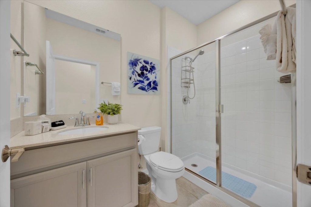 10-895OceanCourseAve-9