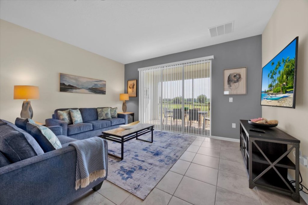 18-895OceanCourseAve-17
