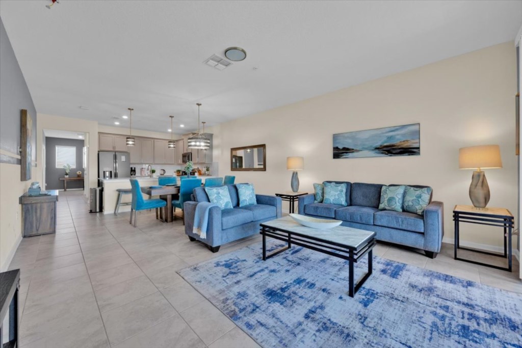 19-895OceanCourseAve-18